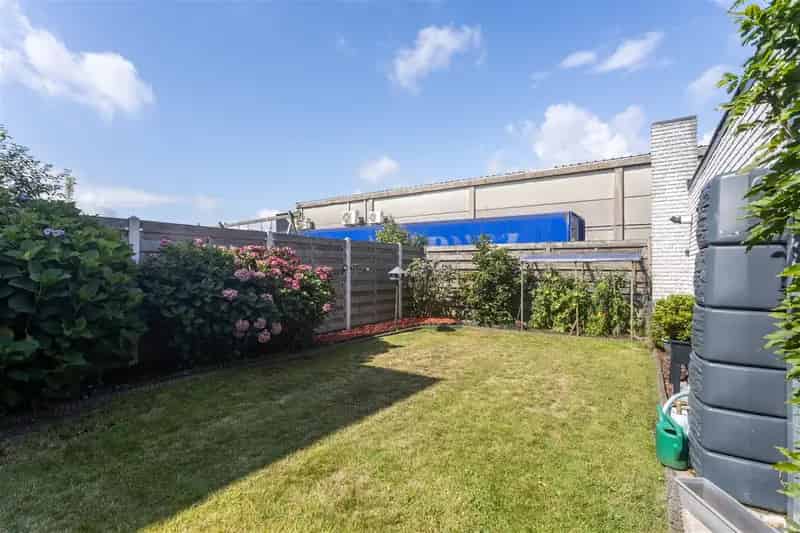 Compact Wonen met Tuin Garage en Potentieel