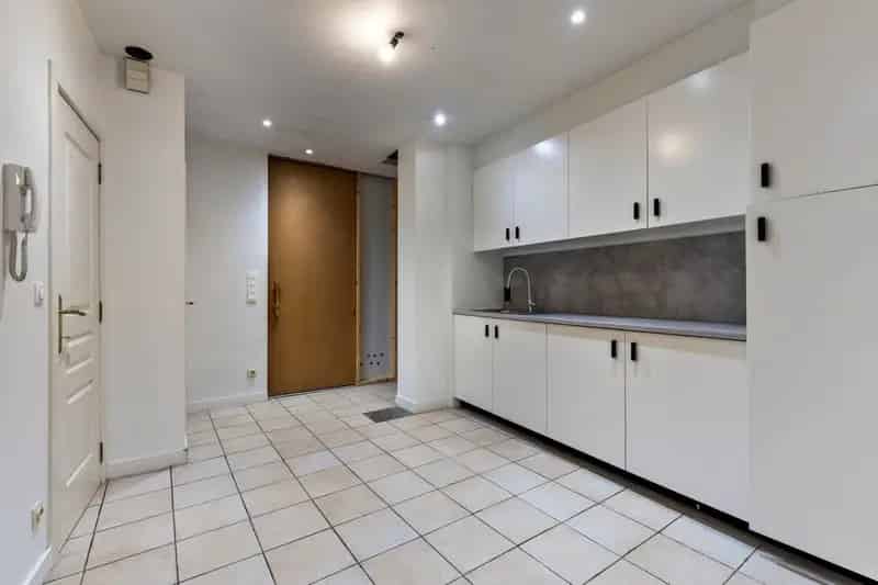 Handelspand met Appartement te Koop in Zottegem