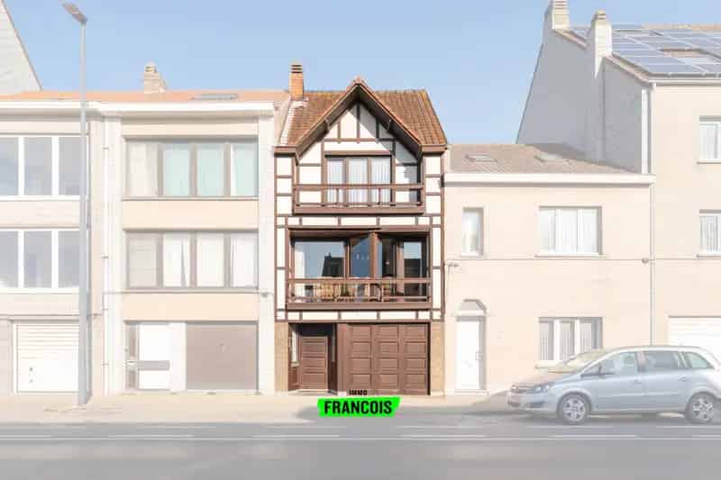 Rijwoning Mariakerke Ruime Garage Kantoor Lift