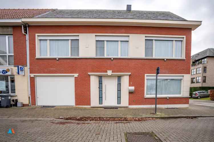 Huis te Huur Hoogstraten 254m2 3 slaapkamers