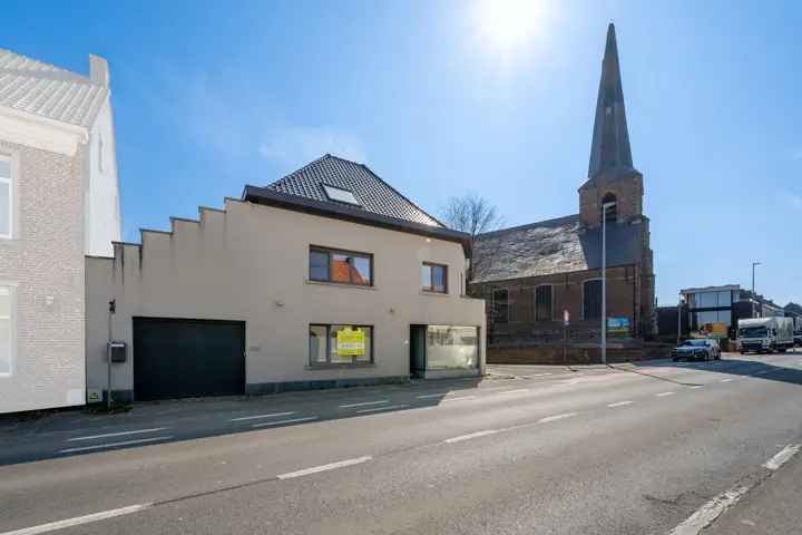 Huis te koop in Aspelare: Gezinswoning met tuin en ruimte voor zelfstandige activiteit