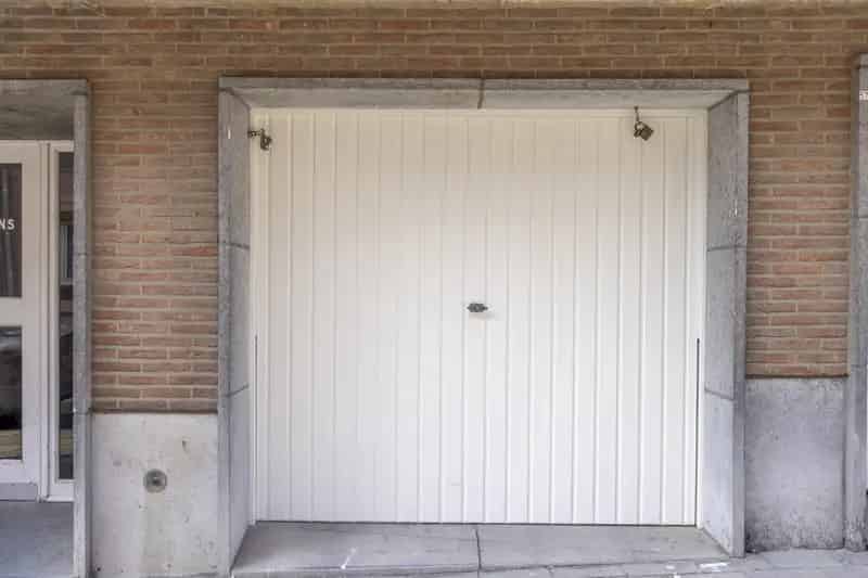 Garage te Koop Anderlecht: Gesloten Garagebox voor 1 Wagen