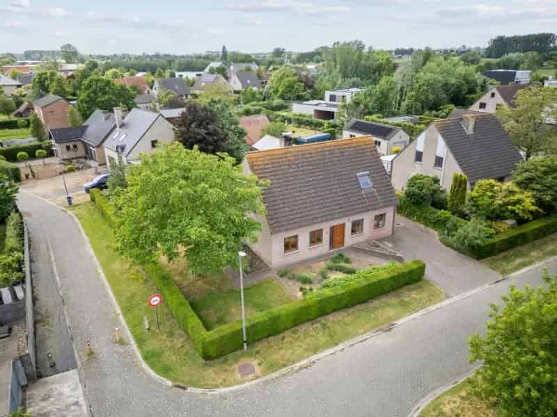 Huis te koop in Lochristi 832m2