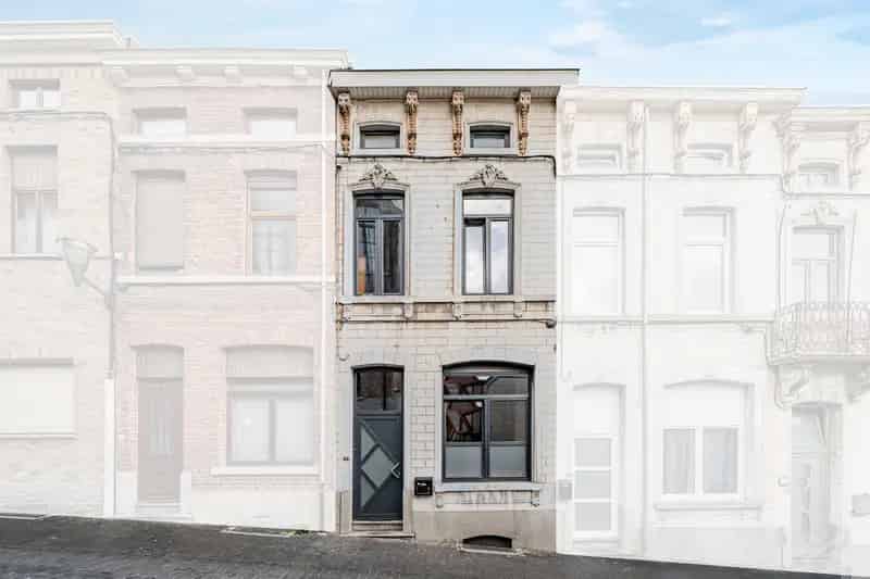 Huis te koop: 4 slaapkamers, renovatieproject