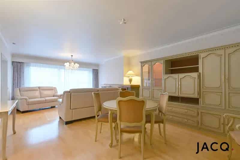 Appartement te huur 2 slaapkamers terras berging gerenoveerd