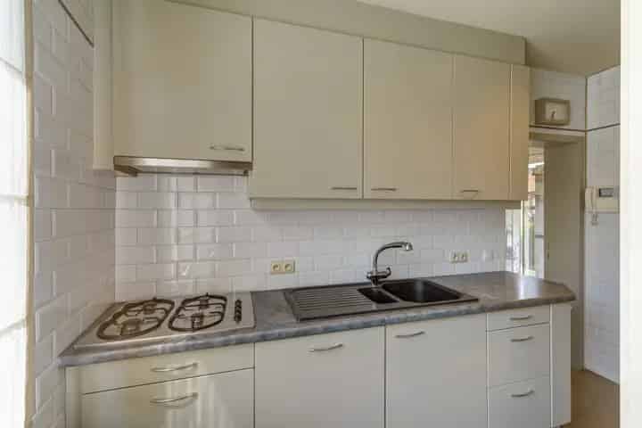 Duplex Appartement met Handelsruimte Schoten