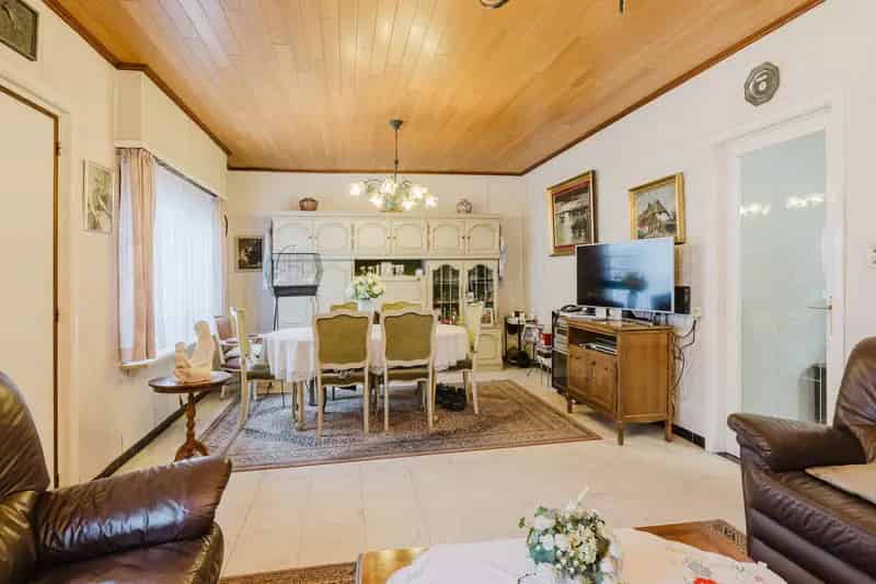 Bouwgrond te koop Assenede: Te renoveren woning of heropbouw