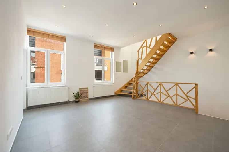 Ruime Bel-Etage Woning Twee Slaapkamers