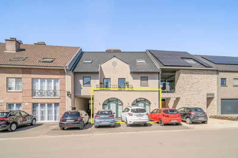 Appartement te koop Munsterbilzen 96m2 plus 148m2 ruimte