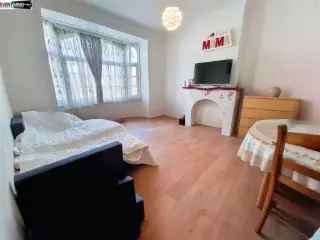 Appartement te renoveren 100m² Schaarbeek