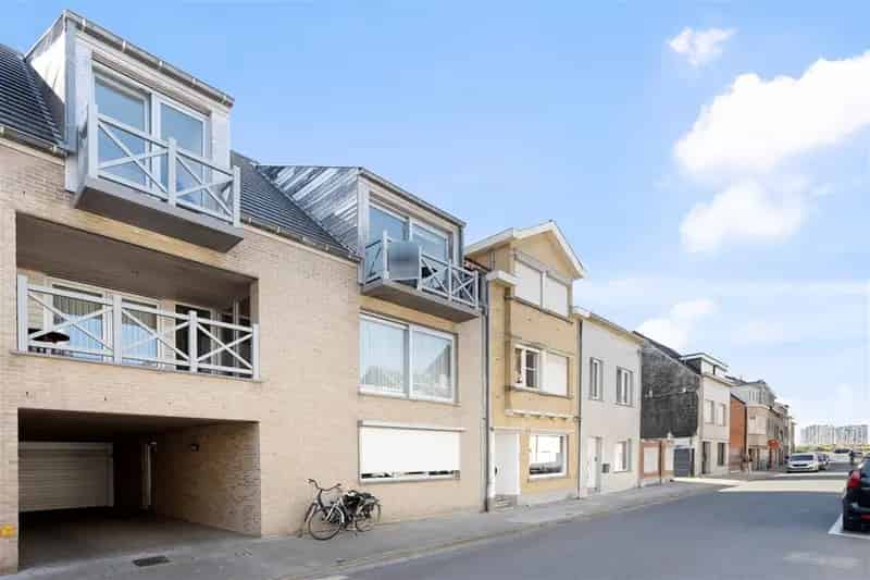 MAKKELIJKE INRIT GELIJKVLOERS WONING