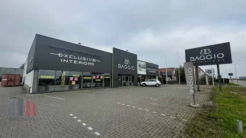 Handelspand te huur Schelle 990m²