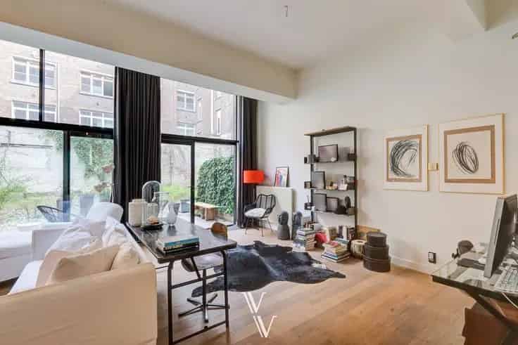 Appartement Te Koop Eilandje: Instapklaar met Tuin en Parking