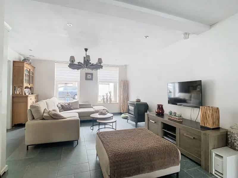Prachtige woning 3 slaapkamers garage hobby ruimte