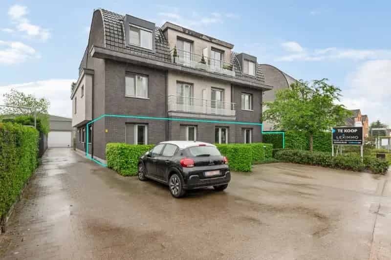 Gelijkvloers appartement Reet 2 slaapkamers 3 autostaanplaatsen tuin