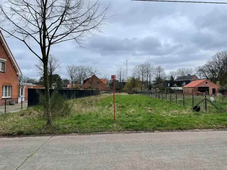 Bouwgrond rustig gelegen 821m² perceel