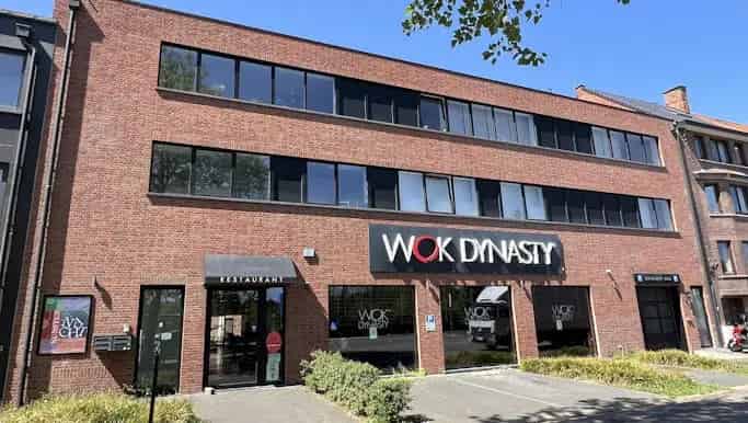 Handelspand te huur Hasselt 700m² Kantoor Showroom Praktijk