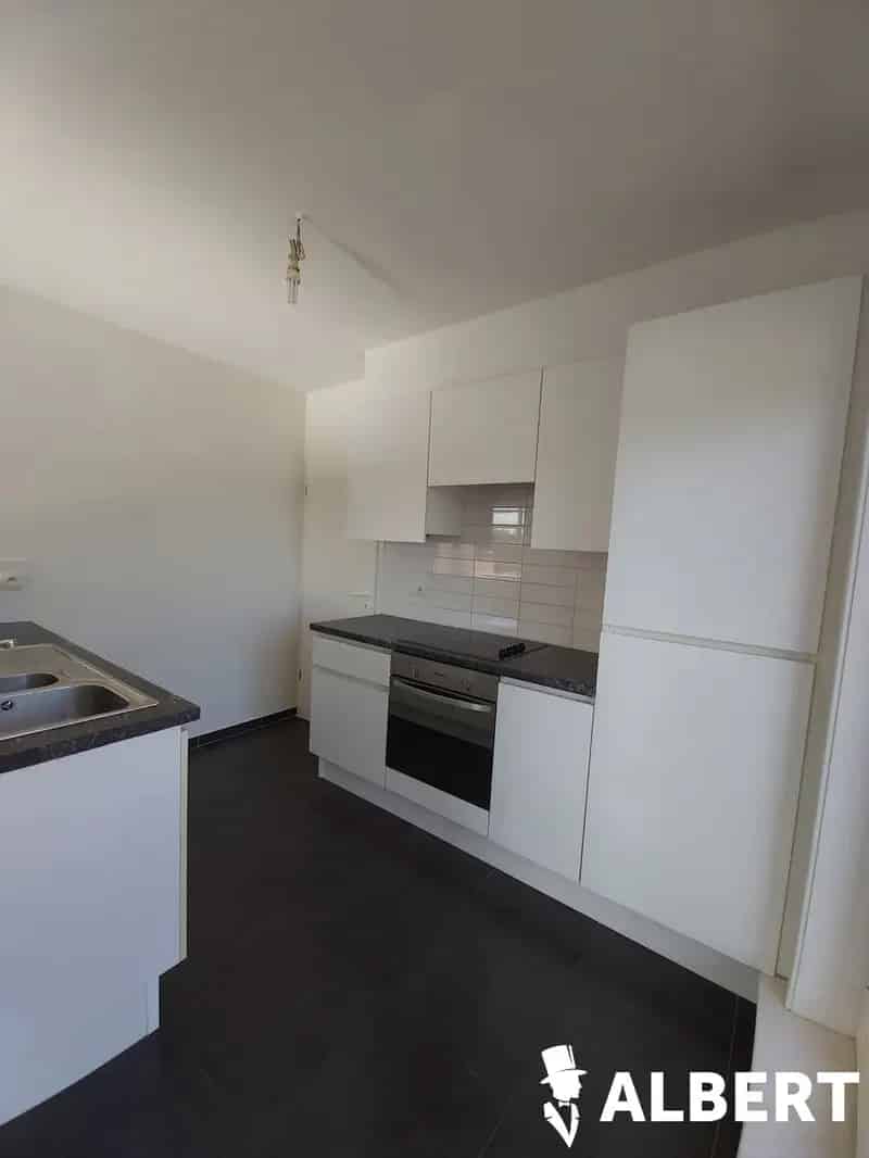 2 Slaapkamer Appartement te Huur Rumbeke Nabij Roeselare