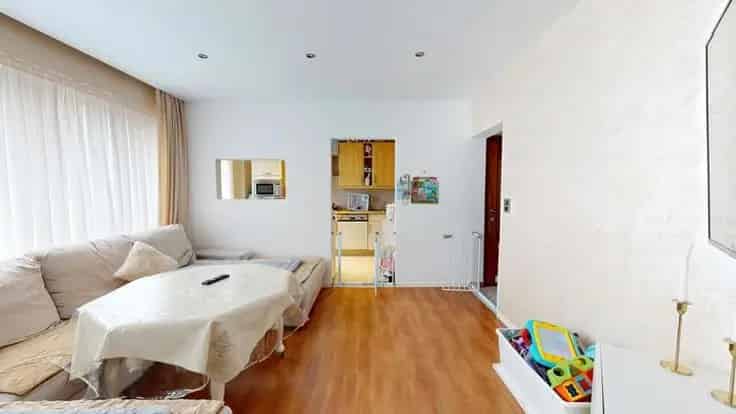 Appartement te Koop Everen 1 Slaapkamer Kantoor Lage Kosten