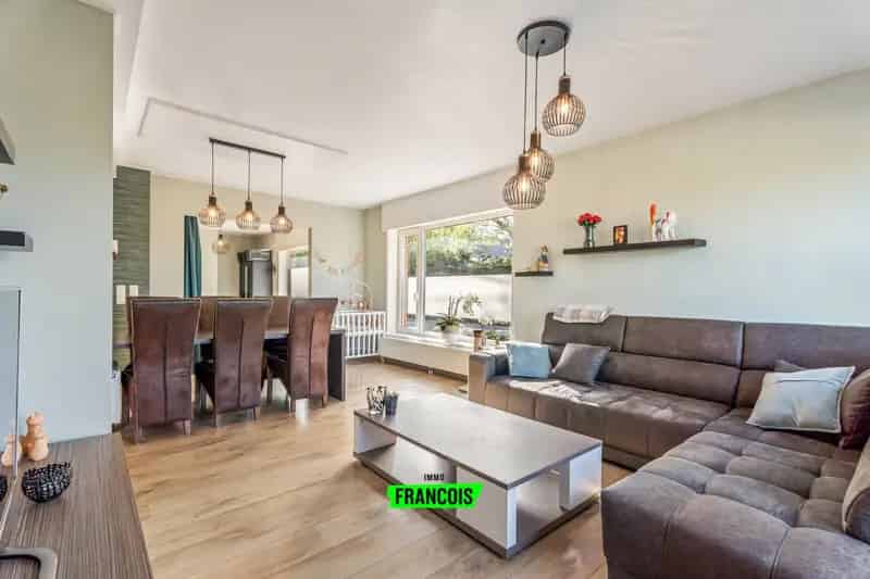 Huis te huur Oostnieuwkerke: Instapklare woning met garage en grote tuin
