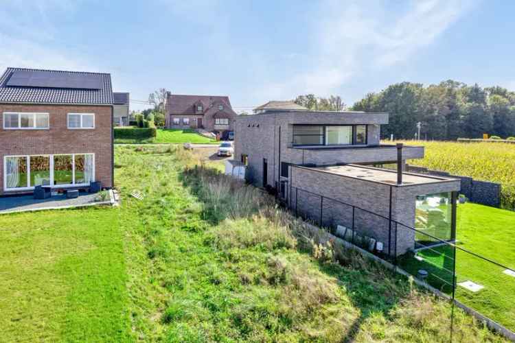 Bouwgrond (HOB) op 4a 97ca met uniek vergezicht op agrarisch landschap