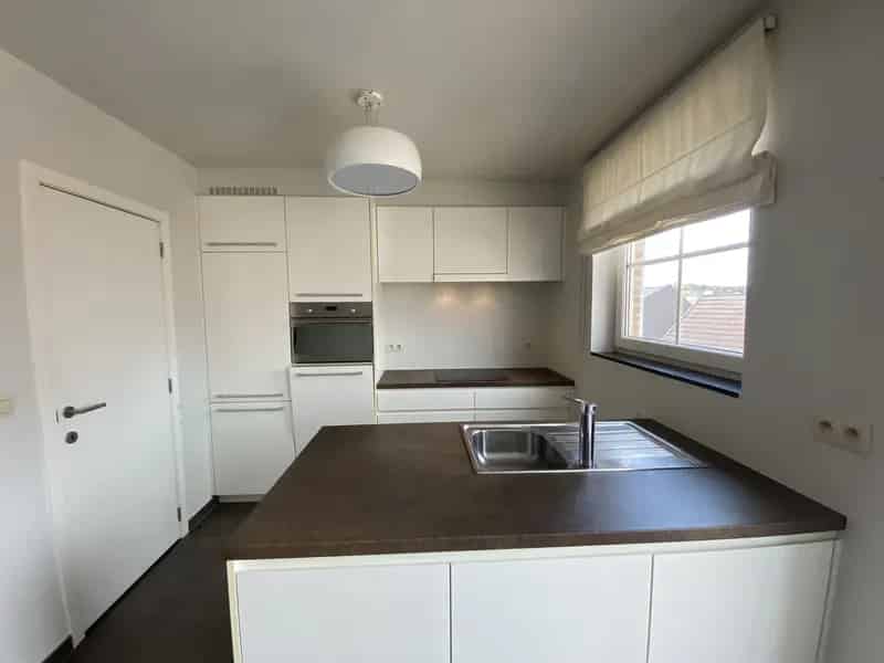 Appartement te koop Geel - Ruim appartement met terras en autostaanplaats