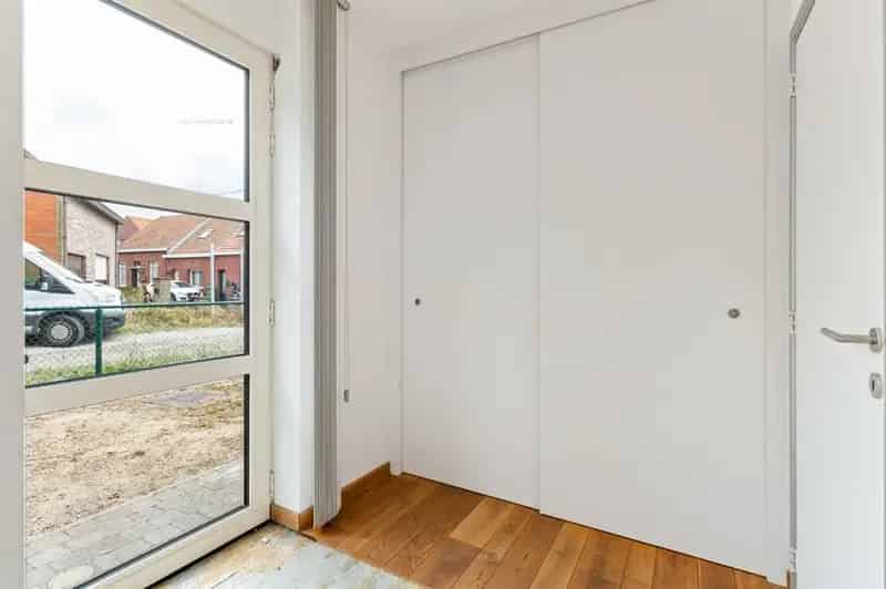Woning te koop Zandvliet: 3 slaapkamers, instapklaar