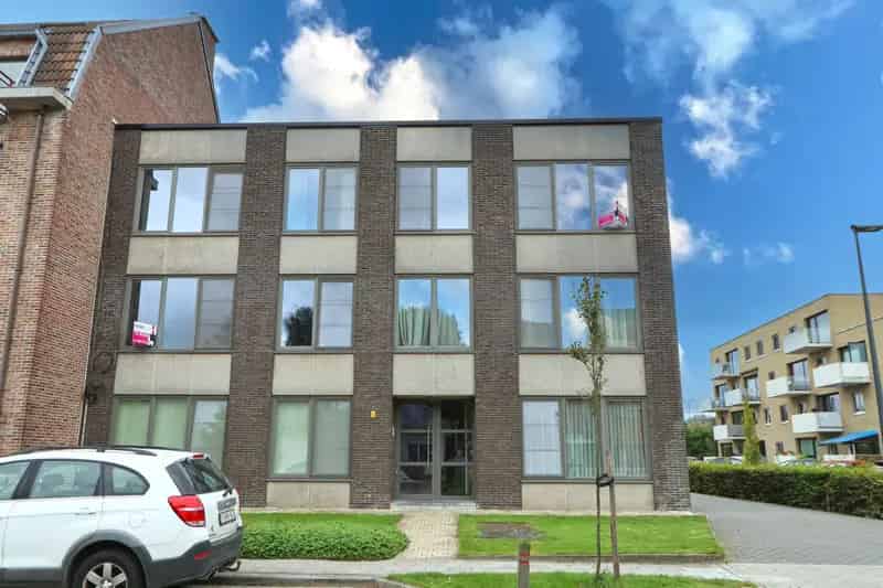 Appartementsgebouw te koop Beveren 6 appartementen 9 garages