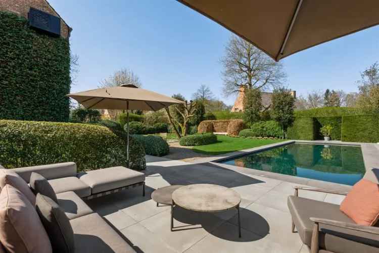 Huis te koop: Luxe villa met zwembad en tuin