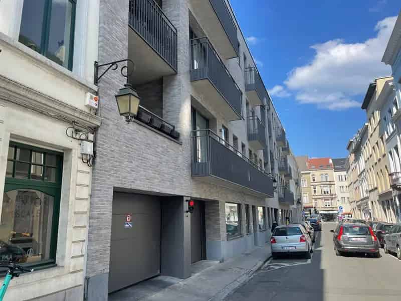 Kantoorruimte Elsene 82m² Nieuw Casco Nabij Fernand Cocq
