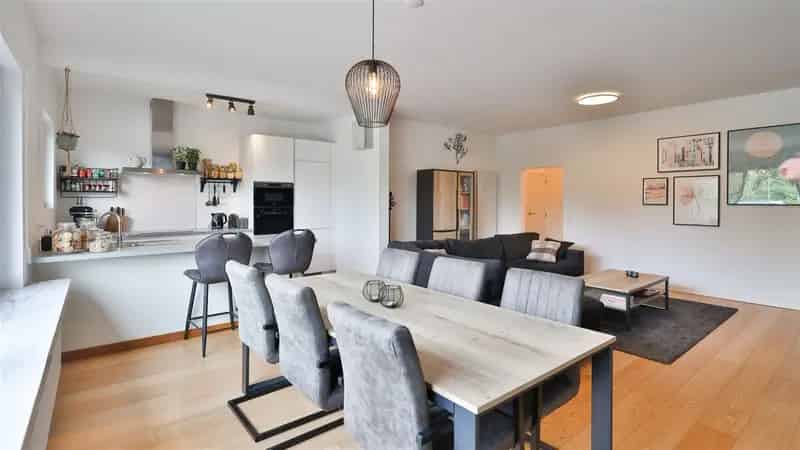 Gerenoveerd Appartement 2 Slaapkamers Wilrijk