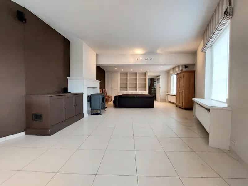 Halfopen Woning te Koop