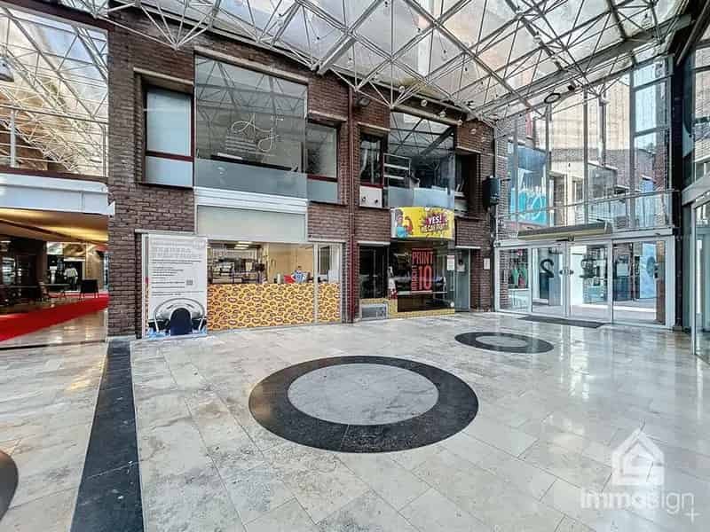 Handelspand te Huur Shopping 2 Genk 116m²