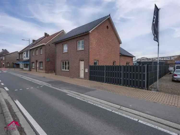 Gerenoveerde Vrijstaande Woning