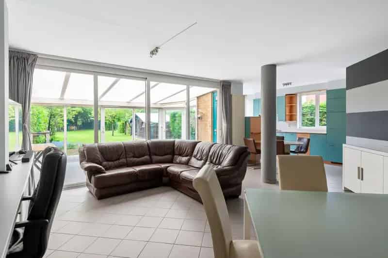 Huis te koop te Lint: Ruime woning met tuin