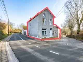 Huis te Koop Villers la Ville - Grote gezinswoning met appartement