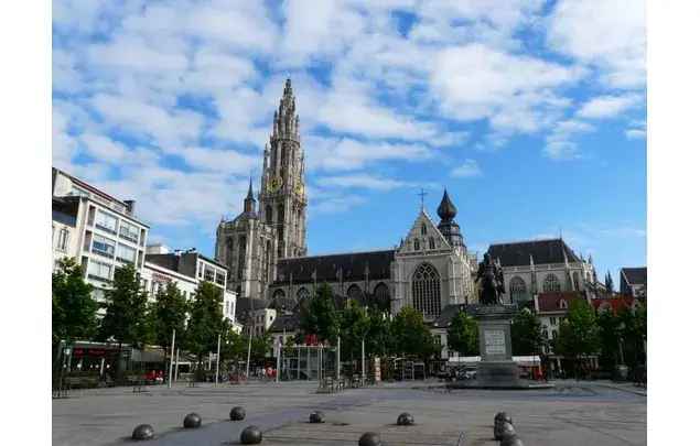 Huur 1 slaapkamer appartement van 40 m² in Antwerp