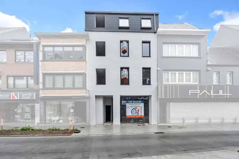 Opbrengsteigendom Ninove 3 Appartementen Handelsgelijkvloers
