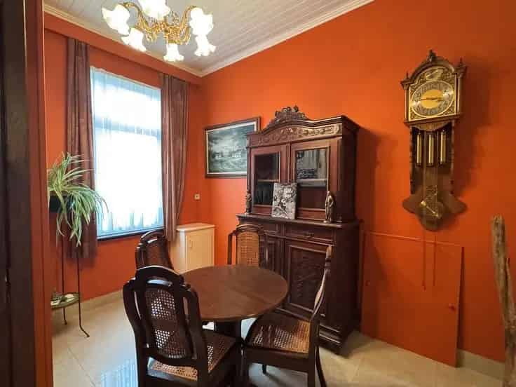 Te Koop Gent: Charmante Rijwoning Nabij Centrum
