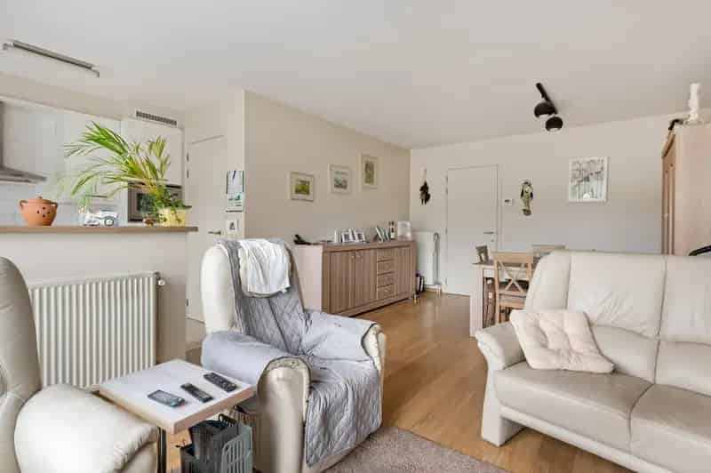 Appartement te koop Wijnegem: 2 slaapkamers, ruim terras en garage