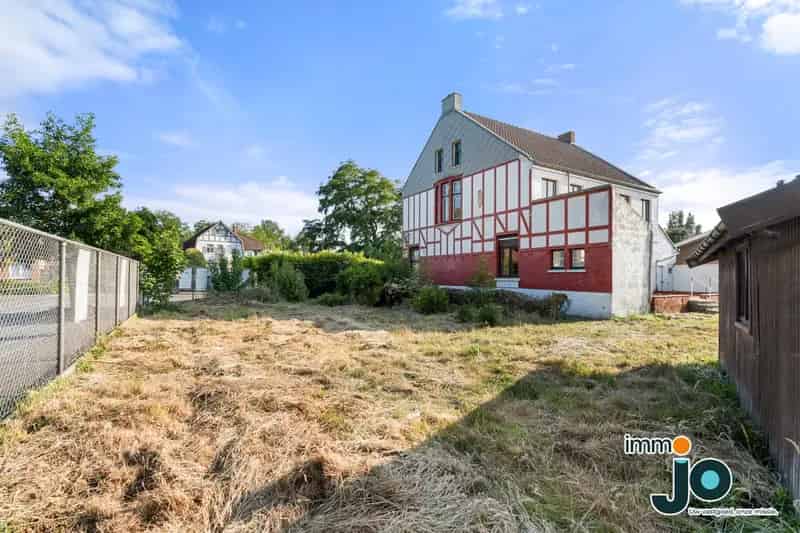 Huis te koop Gistel: 4 slaapkamers, grote tuin, renovatieproject