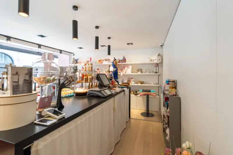 Handelspand te Koop Roeselare 120m2 Kantoor Praktijk Winkel