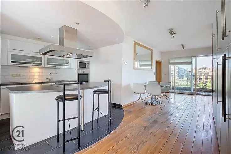 Penthouse te koop in Woluwe-Saint-Lambert met 3 slaapkamers en terrassen