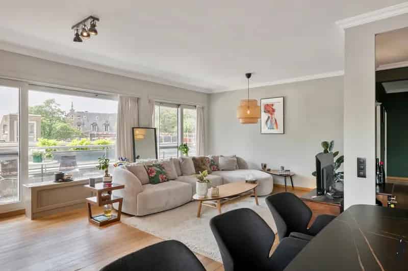 Ruim Hoekappartement 110m² met 45m² Terras te Huur