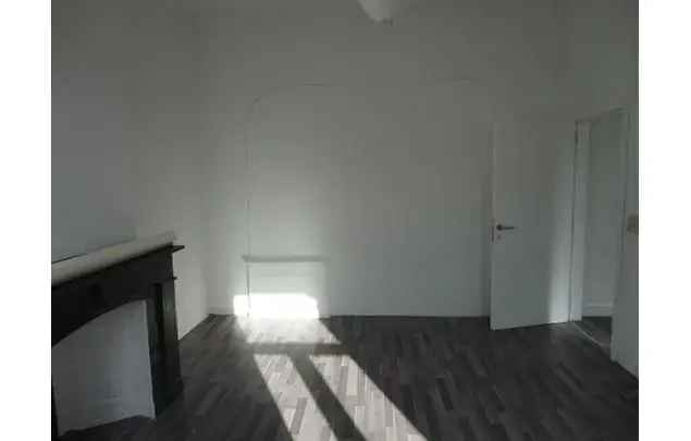 Huur 1 slaapkamer appartement van 60 m² in Liège