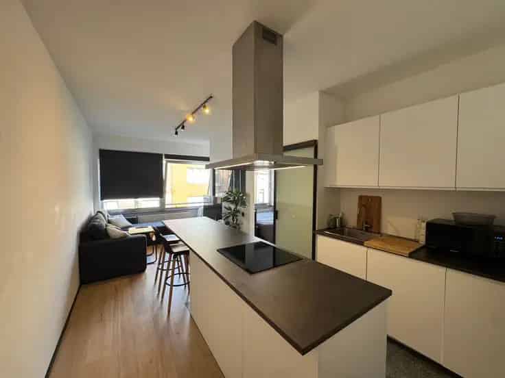 Appartement te Koop Uccle - Gerenoveerd - Huuropbrengst 950 euro