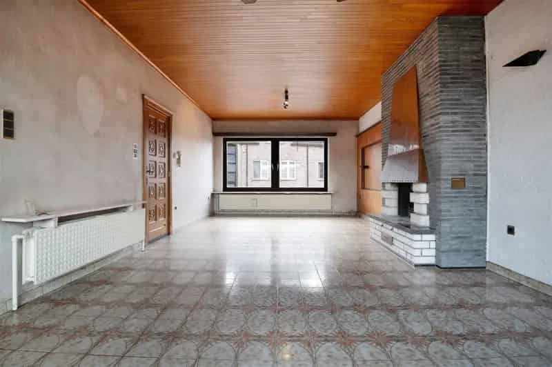 Huis te huur Mere: Ruime woning met garage en tuin