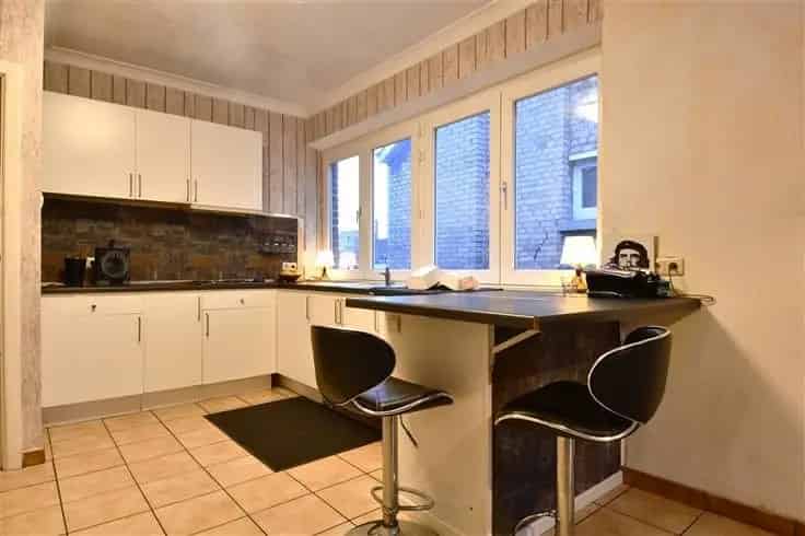 Huis Te Koop 6 Slaapkamers 4 Badkamers Garage Tuin