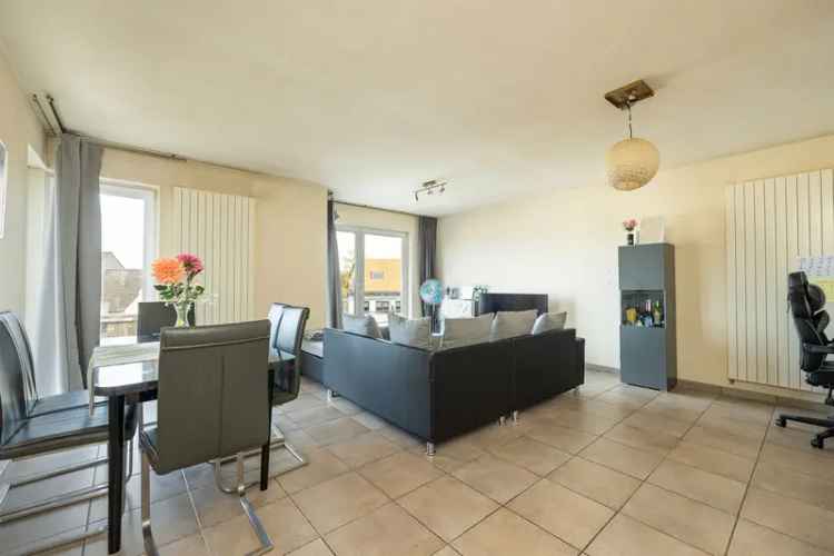 Appartement te huur Welle: Dorpsplein, 2 slaapkamers, garage, terrassen