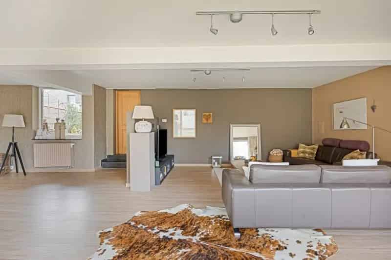 Charmante hoevewoning met schuur te Borgloon Jesseren